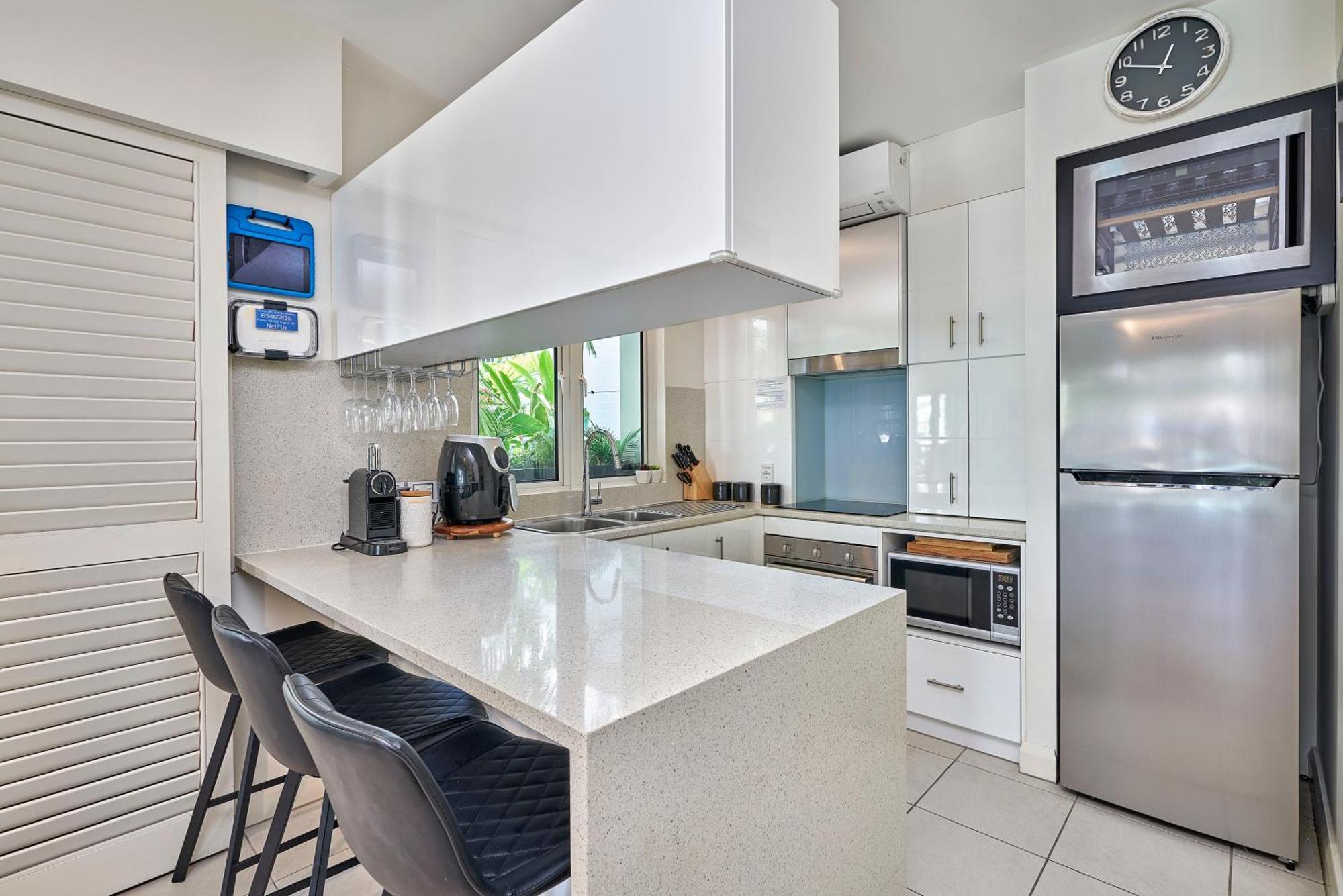 Beach Club Private Apartments Palm Cove Rom bilde