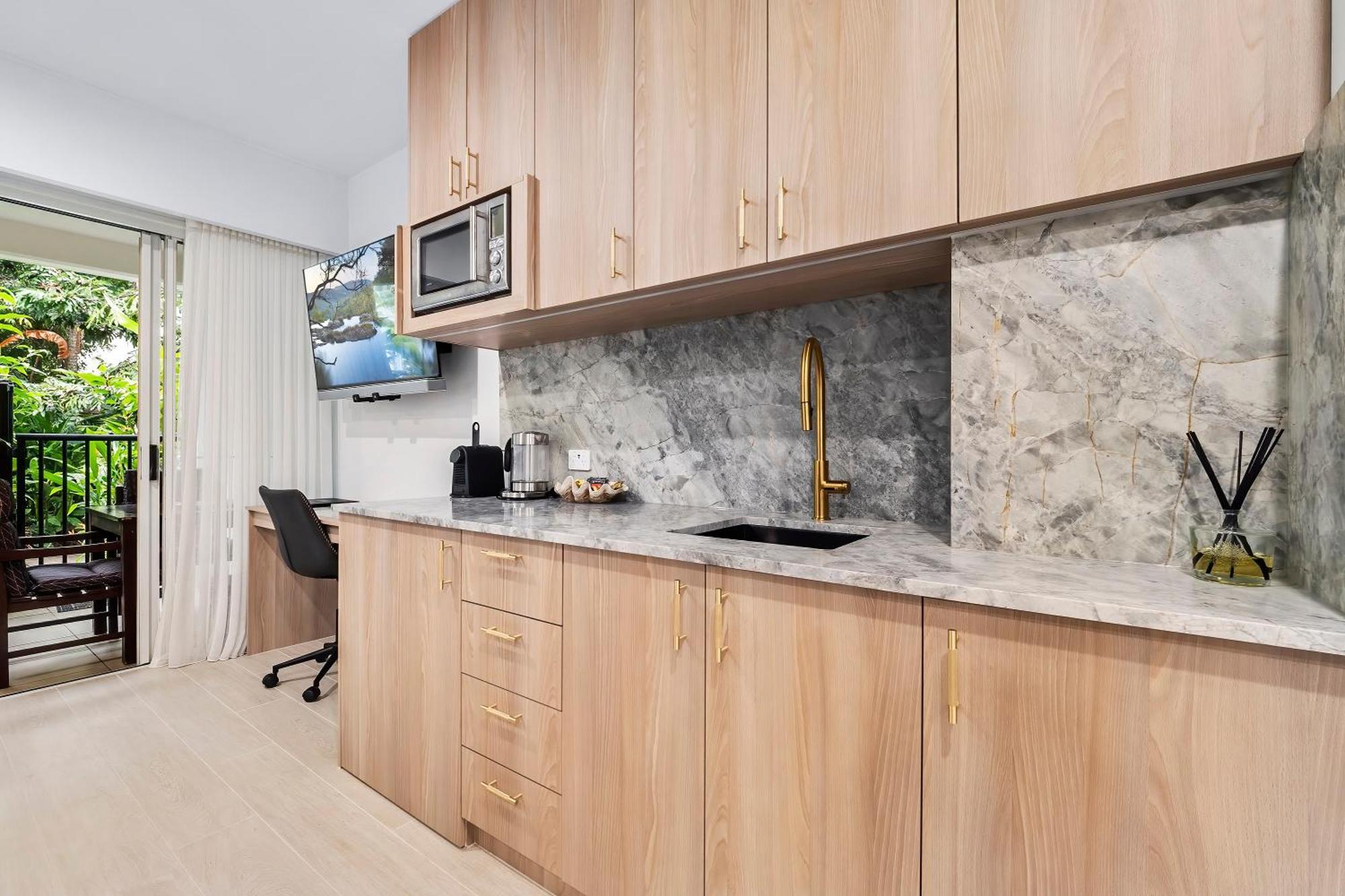 Beach Club Private Apartments Palm Cove Rom bilde