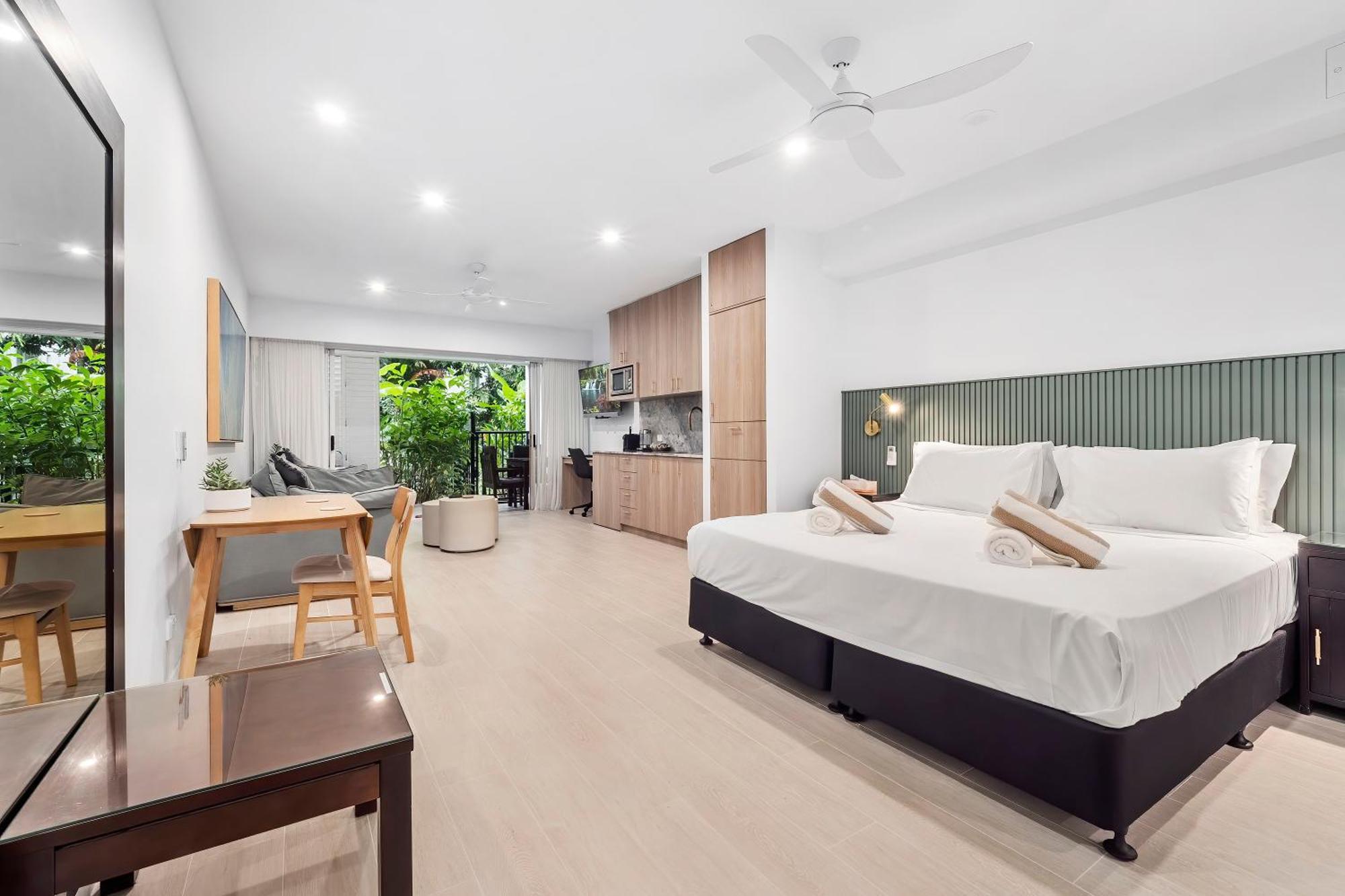 Beach Club Private Apartments Palm Cove Rom bilde