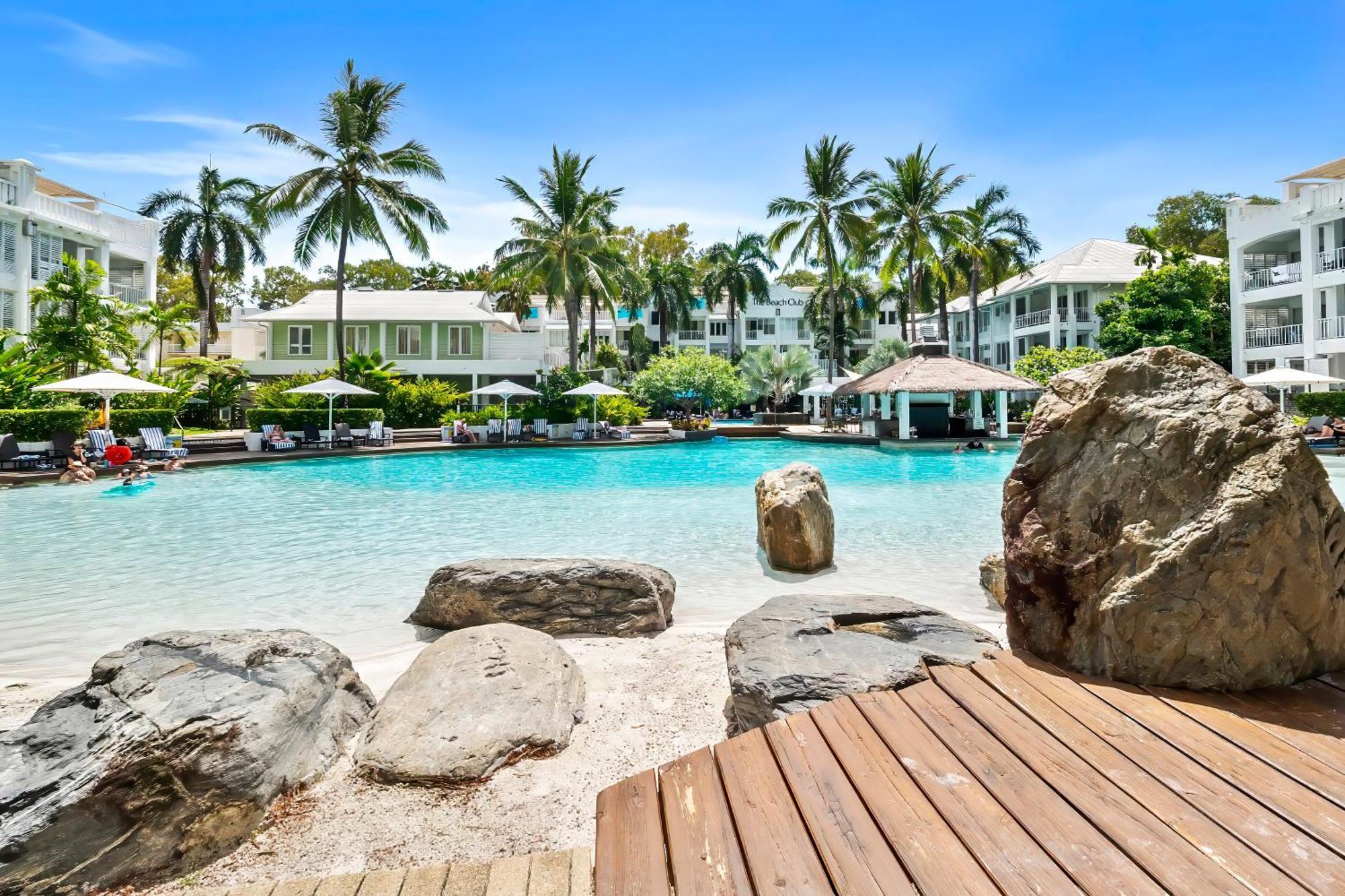 Beach Club Private Apartments Palm Cove Eksteriør bilde