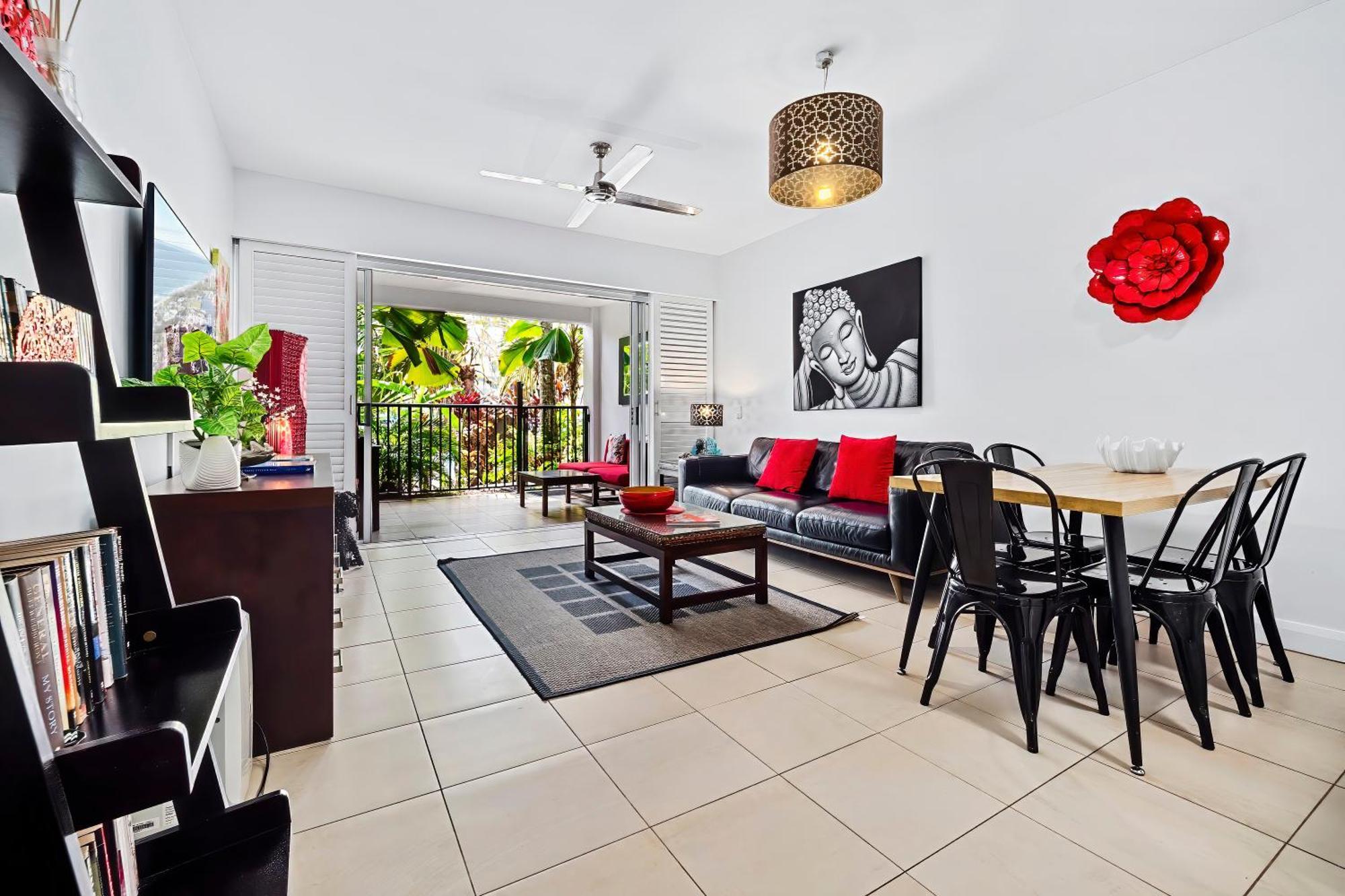 Beach Club Private Apartments Palm Cove Rom bilde