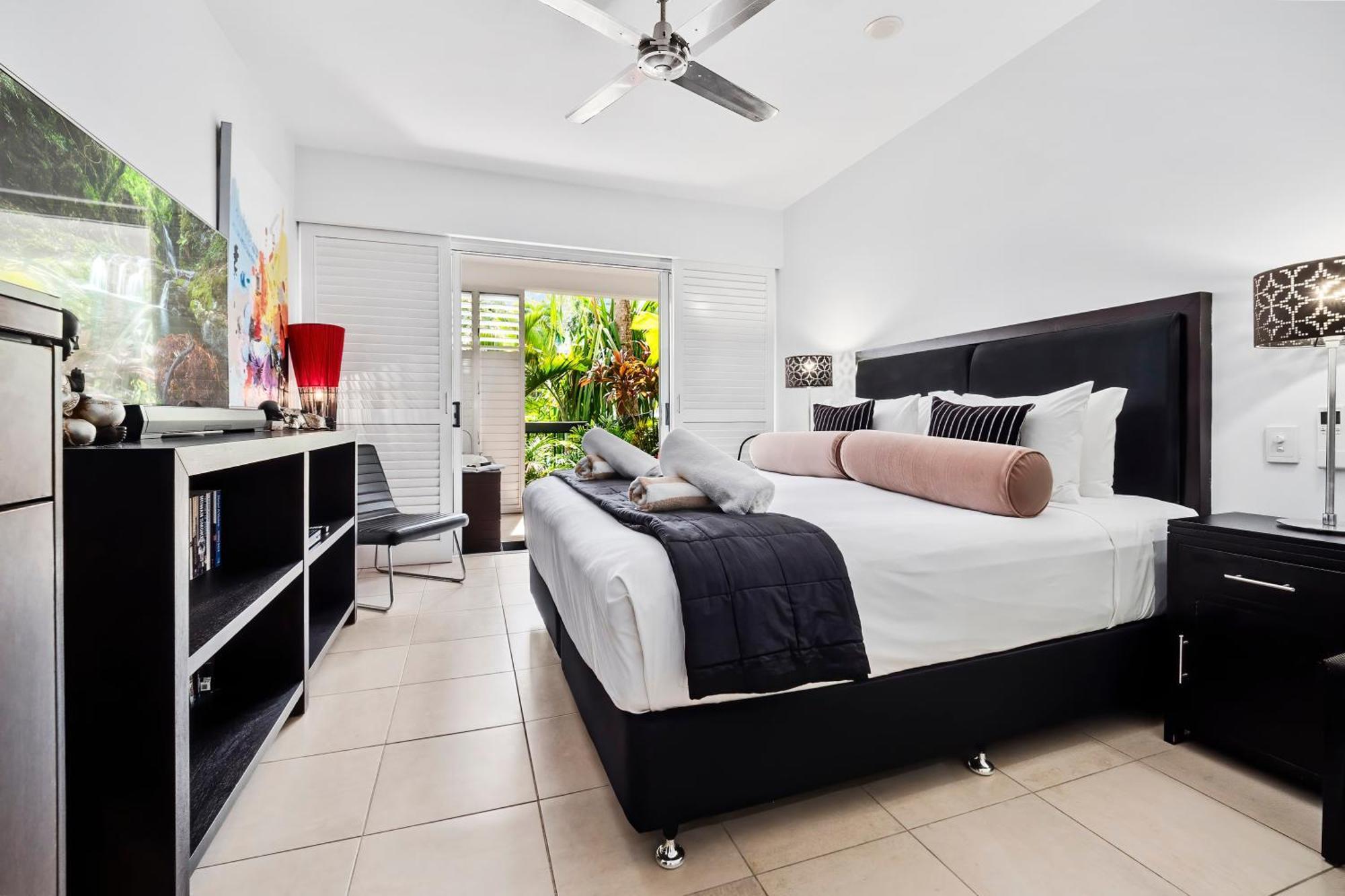 Beach Club Private Apartments Palm Cove Rom bilde