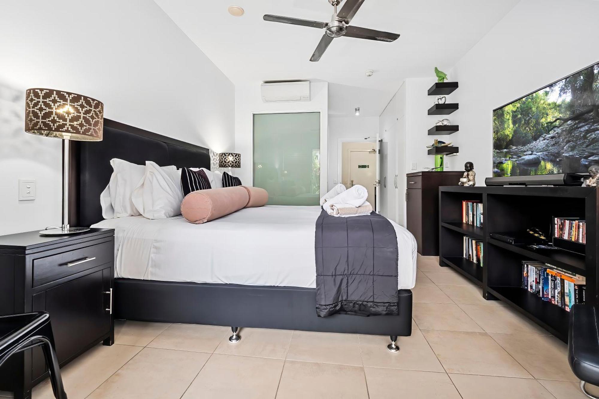 Beach Club Private Apartments Palm Cove Rom bilde