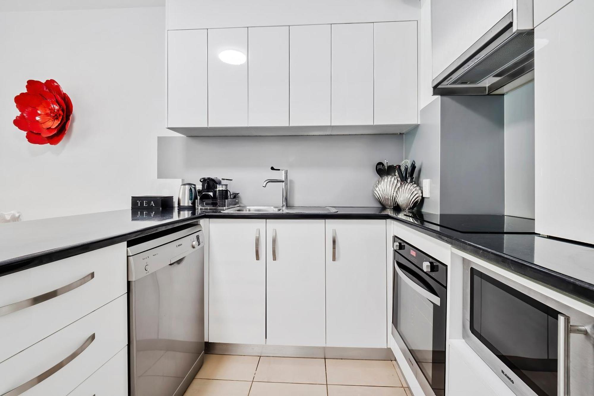 Beach Club Private Apartments Palm Cove Rom bilde