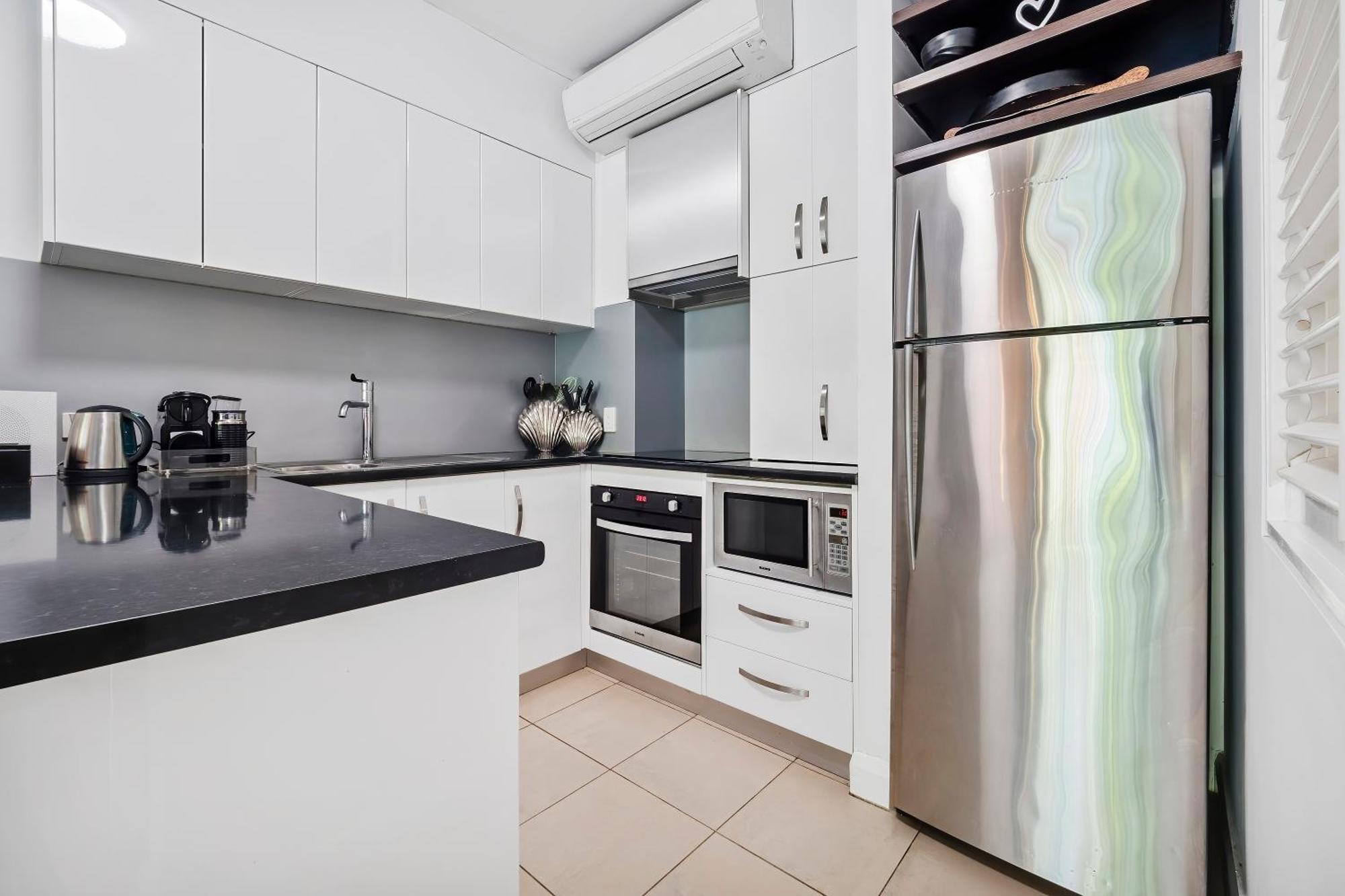 Beach Club Private Apartments Palm Cove Rom bilde